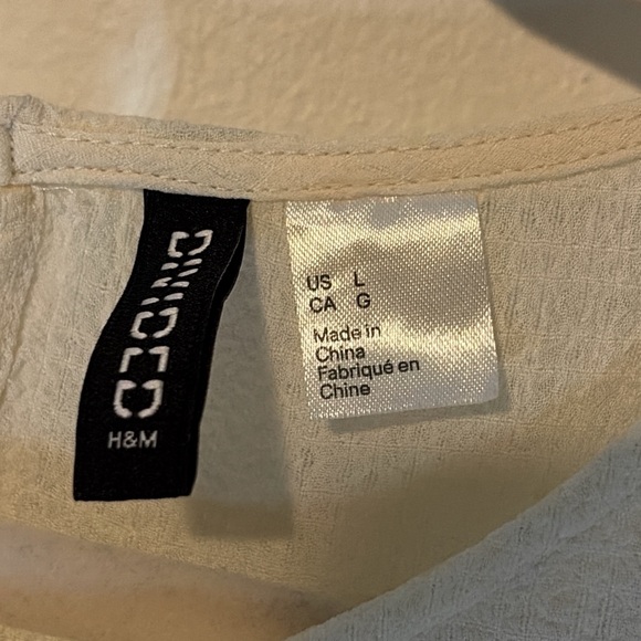 H&M Off-White Textured Blouse - Picture 3 of 4